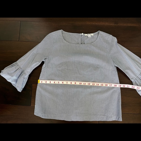 Madewell bell sleeved top - Picture 7 of 9